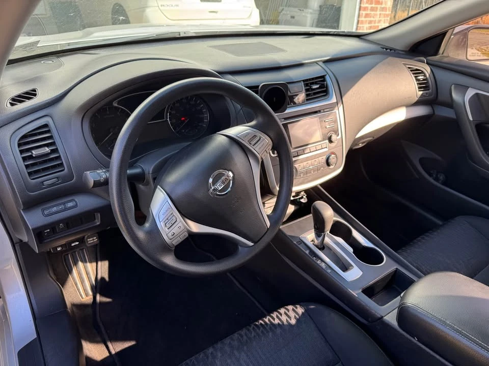 2017 Nissan Altima 5th Gen - Image 7 of 10