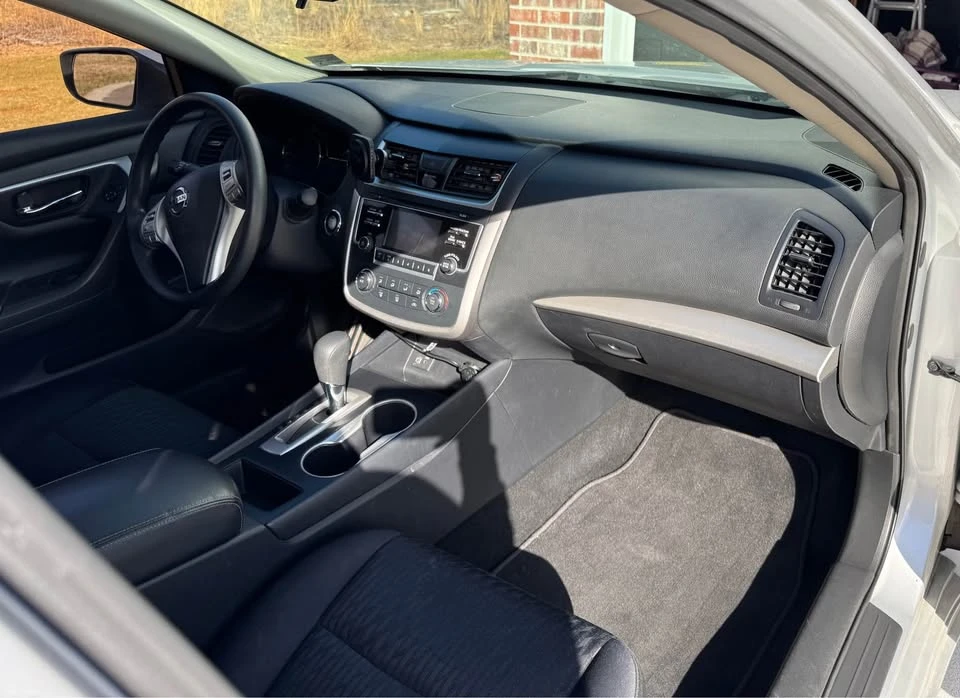 2017 Nissan Altima 5th Gen - Image 8 of 10