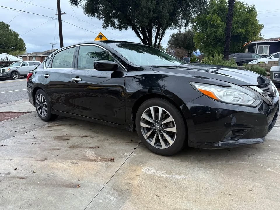 2017 Nissan Altima 5th Gen - Image 4 of 10