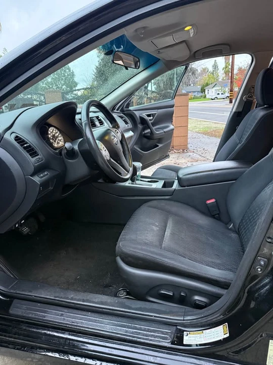 2017 Nissan Altima 5th Gen - Image 9 of 10