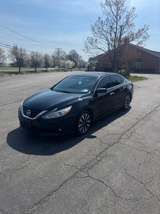 2017 Nissan Altima 5th Gen - Image 2 of 9