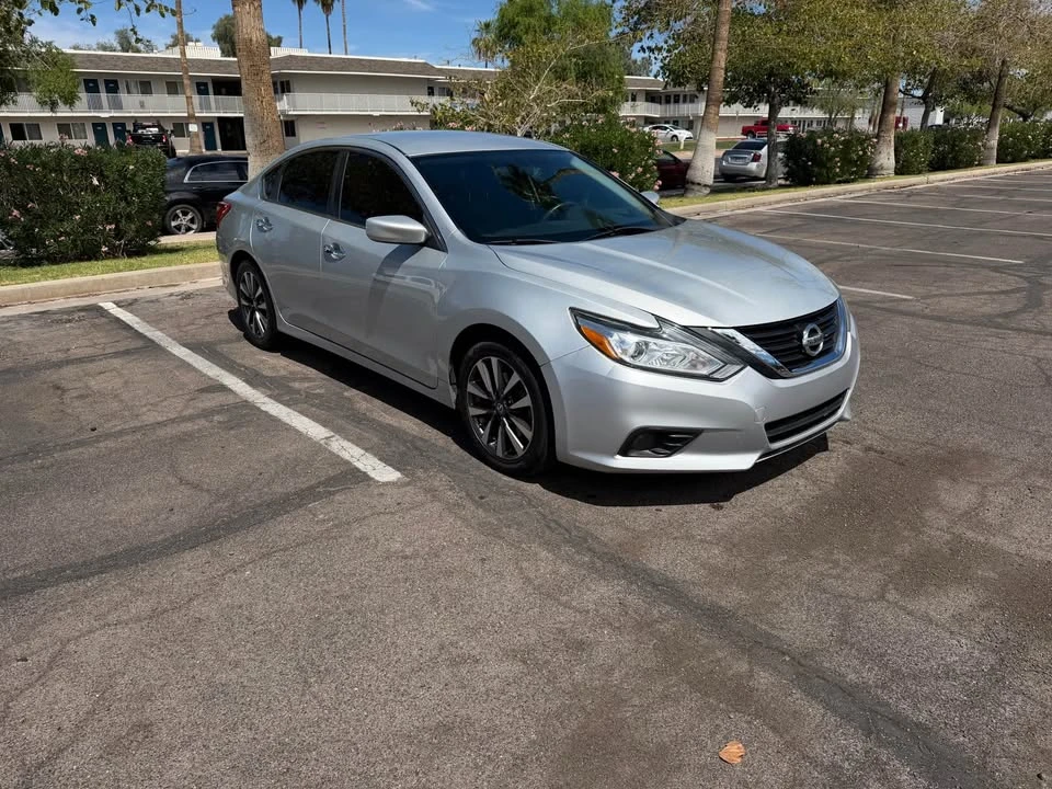 2017 Nissan Altima 5th Gen - Image 3 of 12