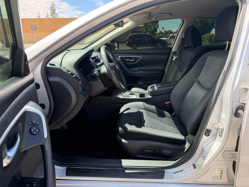 2017 Nissan Altima 5th Gen - Image 11 of 12