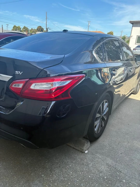 2017 Nissan Altima 5th Gen - Image 5 of 5
