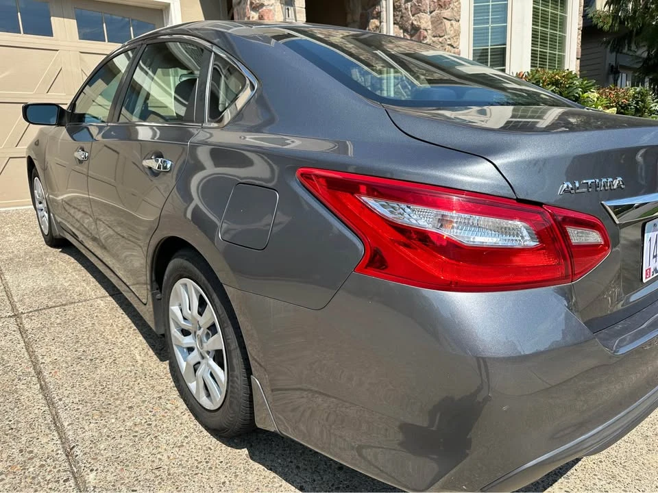 2017 Nissan Altima 5th Gen - Image 3 of 11