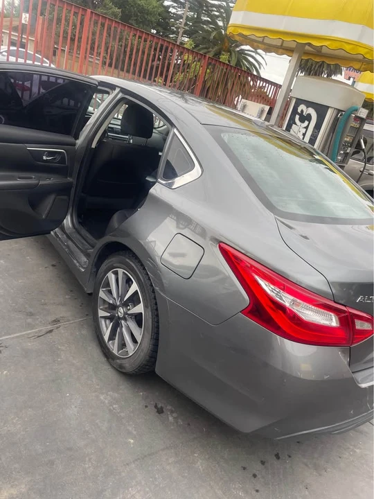 2017 Nissan Altima 5th Gen - Image 9 of 10