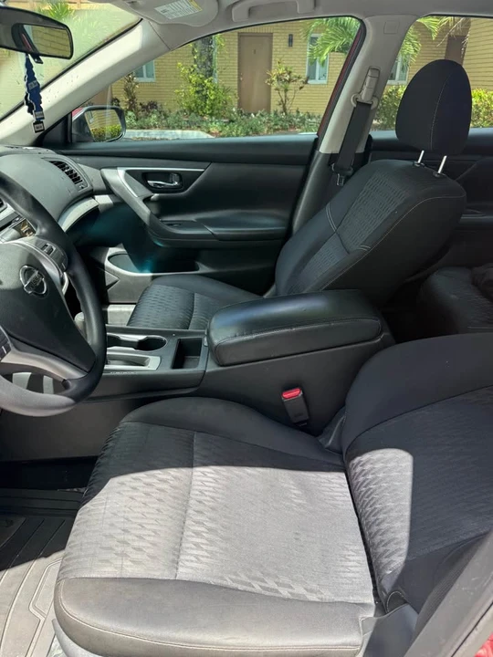 2017 Nissan Altima 5th Gen - Image 4 of 10