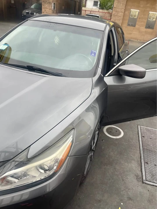 2017 Nissan Altima 5th Gen - Image 5 of 10