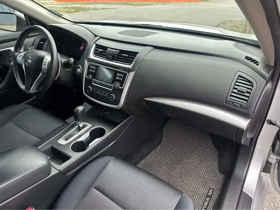 2017 Nissan Altima 5th Gen - Image 9 of 12