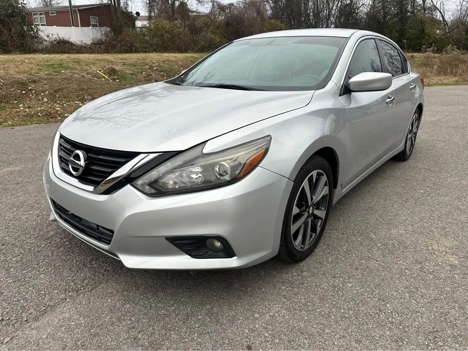 2017 Nissan Altima 5th Gen - Image 6 of 12