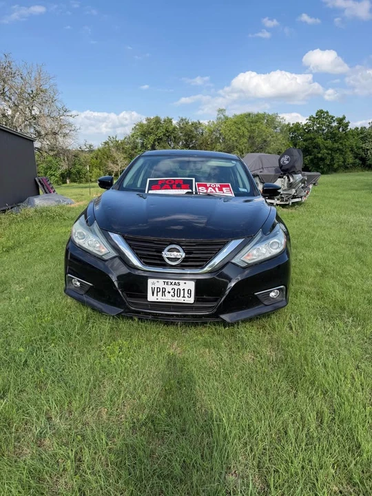 2017 Nissan Altima 5th Gen - Image 2 of 12