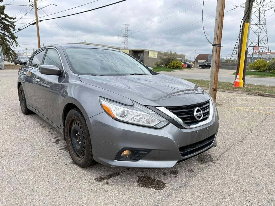 2017 Nissan Altima 5th Gen - Image 2 of 11