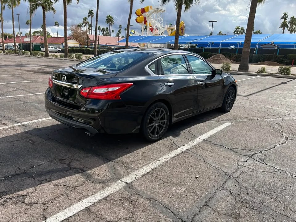 2017 Nissan Altima 5th Gen - Image 4 of 11