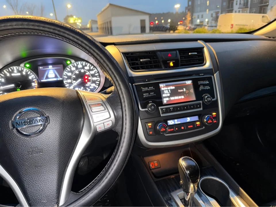 2017 Nissan Altima 5th Gen - Image 7 of 7