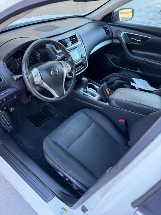 2017 Nissan Altima 5th Gen - Image 6 of 7