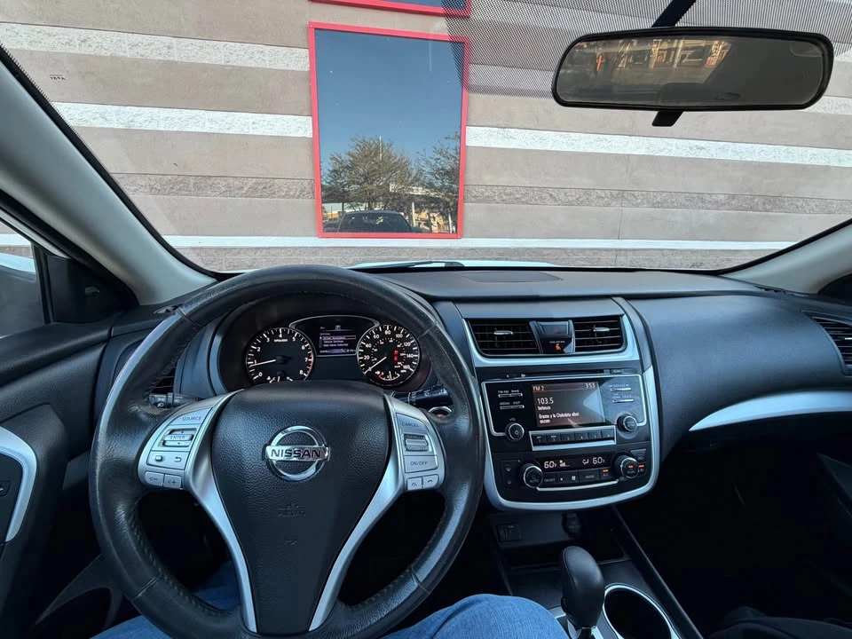 2017 Nissan Altima 5th Gen - Image 5 of 7