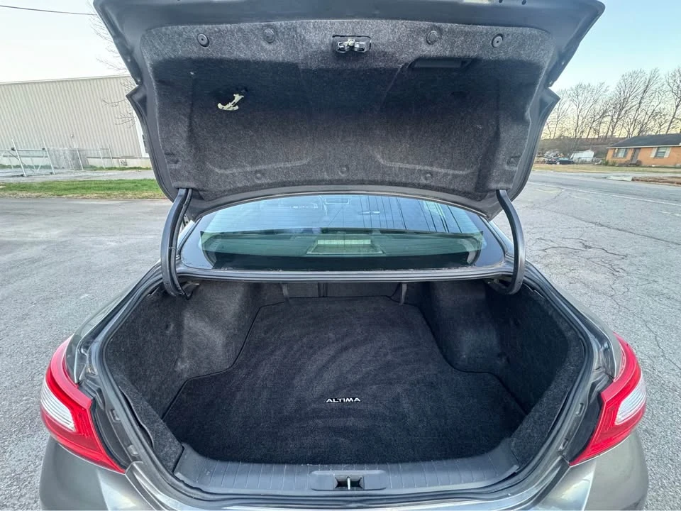 2017 Nissan Altima 5th Gen - Image 14 of 18