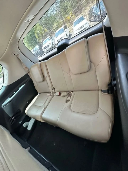 2017 Nissan Armada - Image 10 of 20