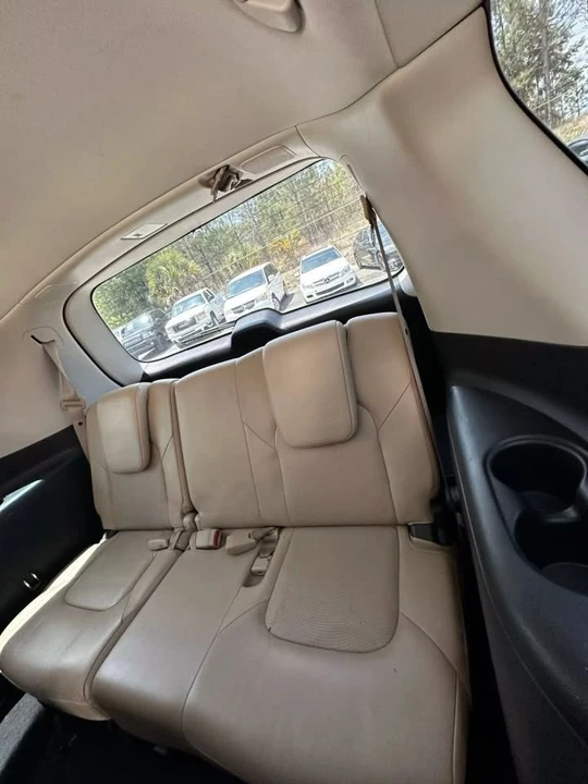 2017 Nissan Armada - Image 9 of 20