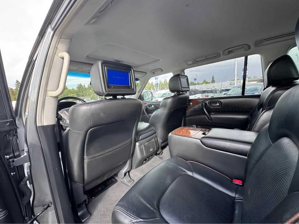 2017 Nissan Armada - Image 16 of 19