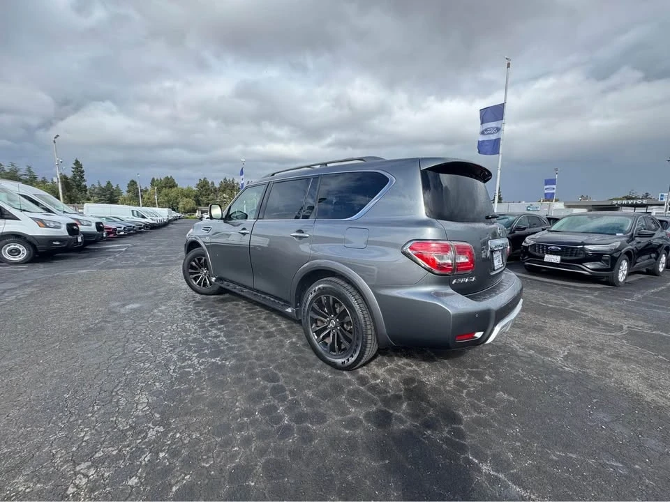2017 Nissan Armada - Image 10 of 19