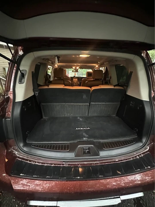 2017 Nissan Armada - Image 5 of 11