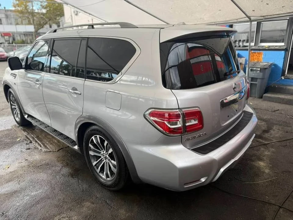 2017 Nissan Armada - Image 7 of 16