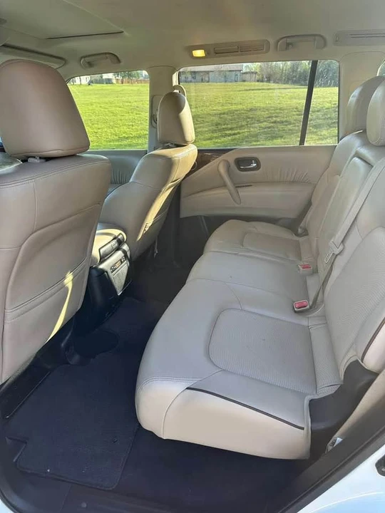 2017 Nissan Armada - Image 9 of 13