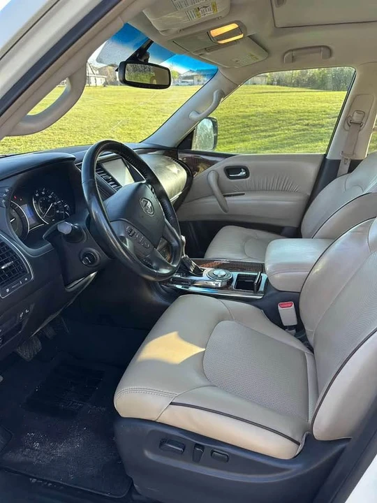 2017 Nissan Armada - Image 6 of 13