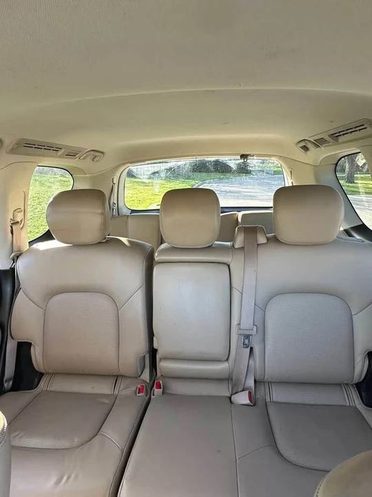 2017 Nissan Armada - Image 12 of 13