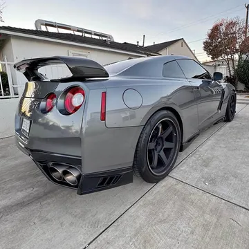2017 Nissan GT-R Premium Coupe