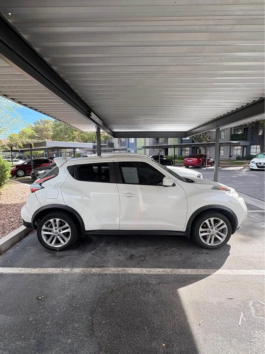 2017 Nissan Juke - Image 2 of 5