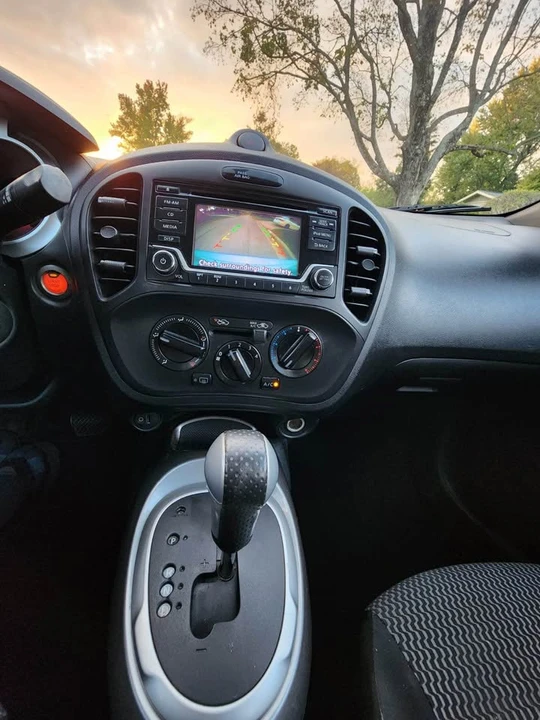2017 Nissan Juke - Image 12 of 14
