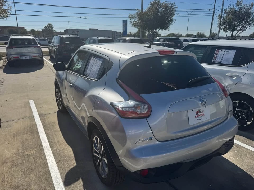 2017 Nissan Juke - Image 2 of 9