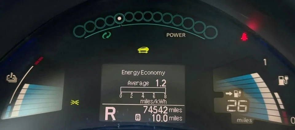 2017 Nissan Leaf - Image 13 of 18