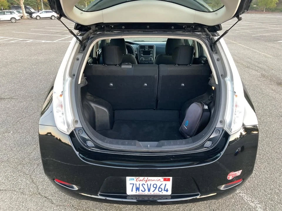 2017 Nissan Leaf - Image 15 of 15