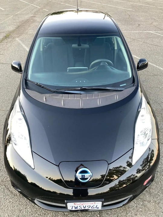 2017 Nissan Leaf - Image 11 of 15