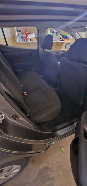 2017 Nissan Leaf - Image 9 of 10