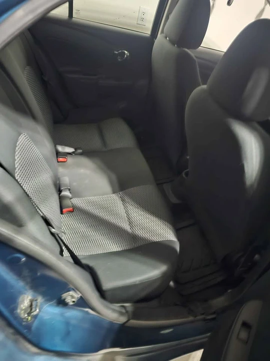 2017 Nissan Leaf - Image 6 of 14