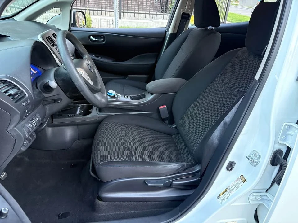 2017 Nissan Leaf - Image 7 of 20