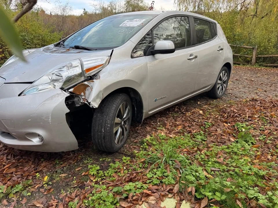2017 Nissan Leaf - Image 3 of 5
