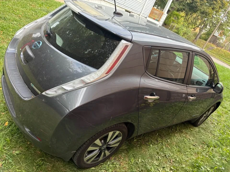 2017 Nissan Leaf - Image 5 of 9