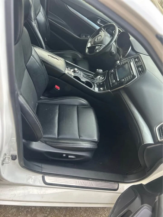 2017 Nissan Maxima 8th Gen - Image 9 of 10
