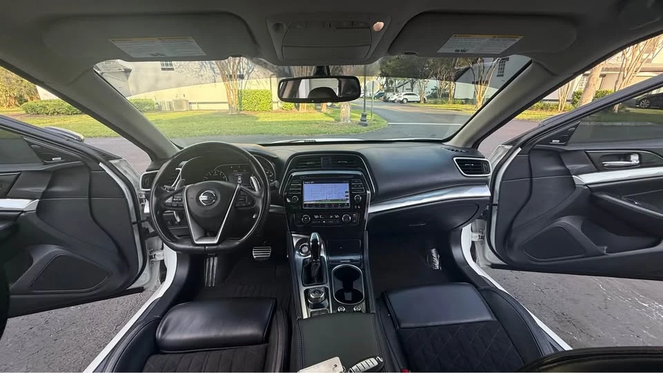 2017 Nissan Maxima 8th Gen - Image 14 of 17