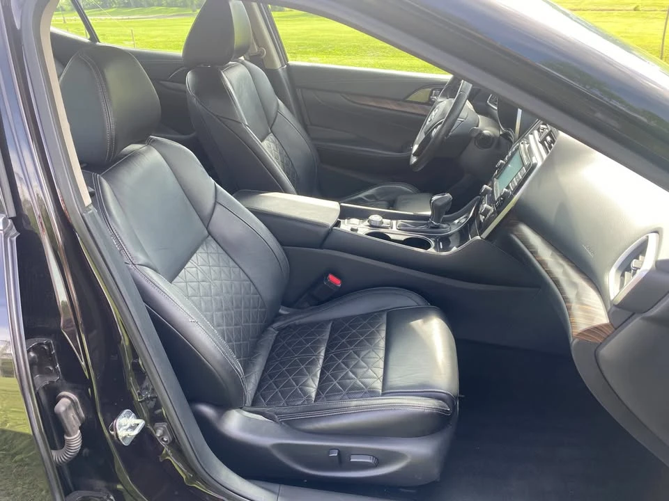 2017 Nissan Maxima 8th Gen - Image 11 of 18