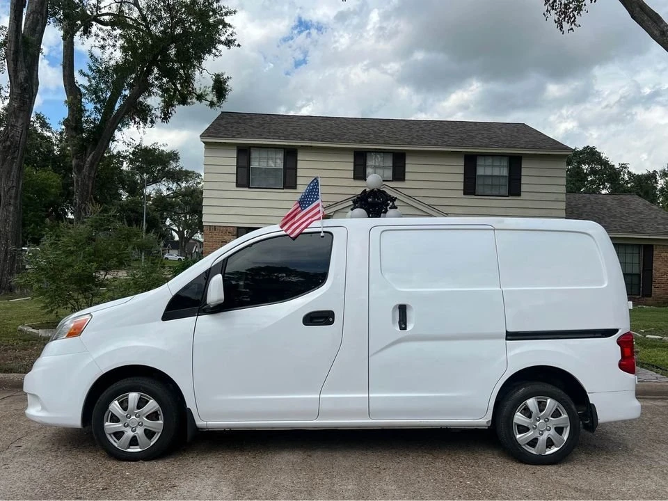 2017 Nissan NV - Image 5 of 5