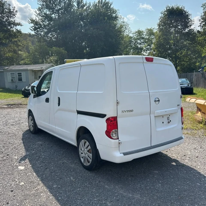 2017 Nissan NV - Image 2 of 6