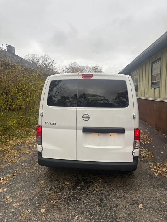2017 Nissan NV - Image 4 of 13