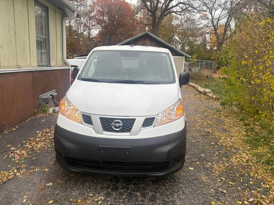 2017 Nissan NV - Image 8 of 13