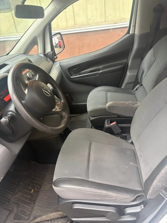 2017 Nissan NV - Image 13 of 13